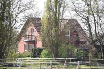 Günstiges 4-Raum-Einfamilienhaus mit gehobener Innenausstattung und EBK in Blender