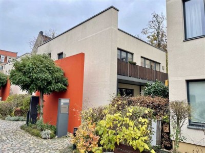 Tolle, kleine Wohnanlage in Plagwitz, 2 Zi-Whg. mit großem Balkon, Parkett, Gäste-WC