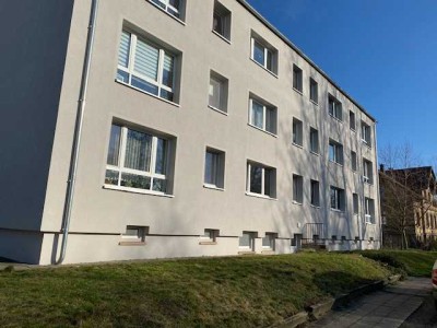 Familienfreundliche 4-Raum-Wohnung in Seenähe