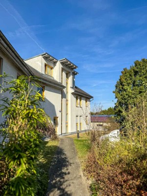 Bezugsfreie 3 Raum Wohnung in zentraler Lage! Provisionsfrei!