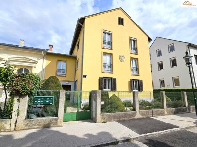 Charmante Altbauwohnung in bester Lage von Baden