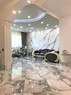 Sehr schöne, elegante Wohnung - Toplage in Baden!