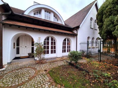 Fürstliches Anwesen sucht neue Dynastie…