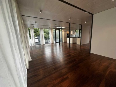 Moderne, helle Wohnung mit viereinhalb Zimmern sowie Balkon und Einbauküche in Stetten