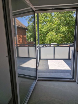 Erstbezug nach Sanierung mit Küche und Balkon
