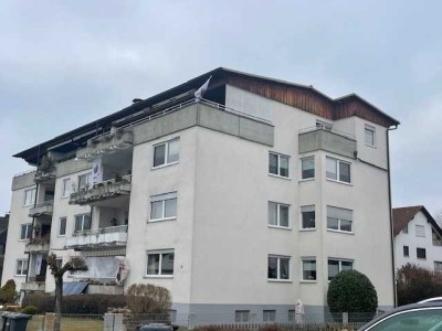 VIEL PLATZ - VIEL LICHT - VIEL POTENTIAL – Ruhige Wohnung mit Sonnenbalkon