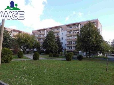 Günstige 2-R-W mit Balkon und optionaler Einbauküche