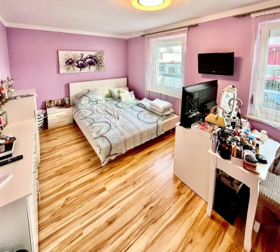 Neuer Preis ! Sonnige 3 Zimmer-Wohnung mit Balkon &amp; Tiefgarage in Neumarkt am Wallersee
