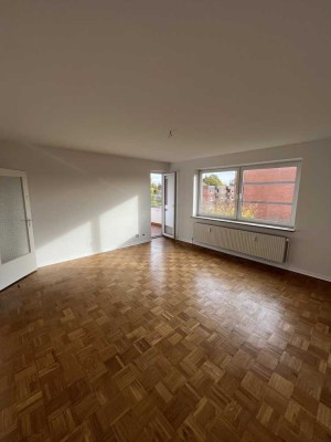 Moderne 3-Zimmer-Wohnung mit Balkon in ruhiger, zentraler Lage in Büdelsdorf