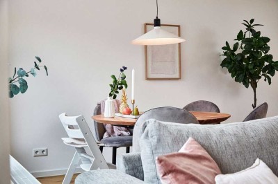 Energetisch auf Neubaustandard: Saniertes Reiheneckhaus mit PV & Wärmepumpe in Eltersdorf