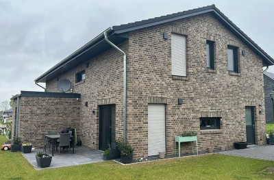 NEUWERTIG ! MODERNE DOPPELHAUSHÄLFTE / HAUS in HEMMOOR nähe STADE I CUXHAVEN