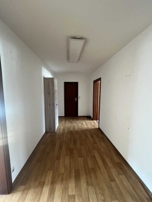 Große 5-Zimmer-Wohnung  in Sandhofen