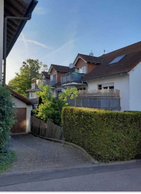 Tolle, Modernisierte 1,5 Zimmer Wohnung mit EBK & TG in Ellhofen zu vermieten