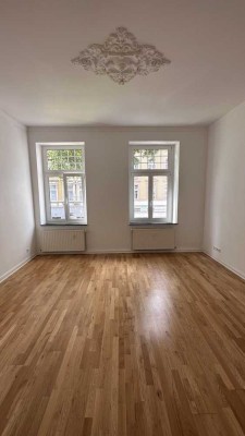 Lorettostraße -  schöne Altbauwohnung mit großem Balkon auf der Beletage