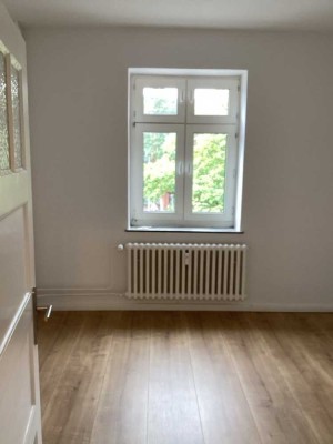 Zuhause fühlen: geräumige 3-Zimmer-Wohnung nebst Mansarde