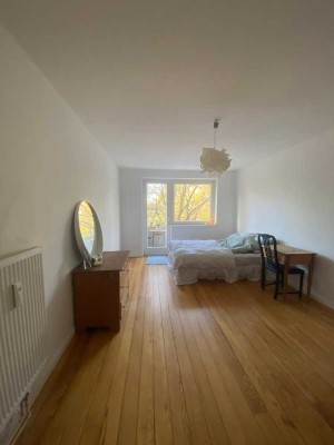 2,5-Zimmer Wohnung mit Balkon in Hamburg