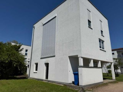 Helle und barrierefreie Zweieinhalbzimmerwohnung im Erdgeschoss