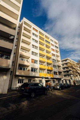 *Moderne Neubauwohnung in sehr zentraler Lage-WG geeignet-Uni Nähe*