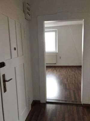 Schöne helle Whng. / WG in gepfl. Altbau mit gr. Wohnküche, EBK, Keller, Fahradkeller & Stellplatz