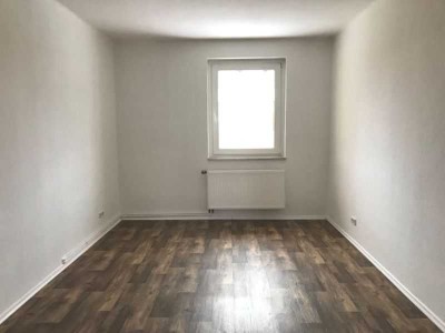 schöne 4 Raumwohnung