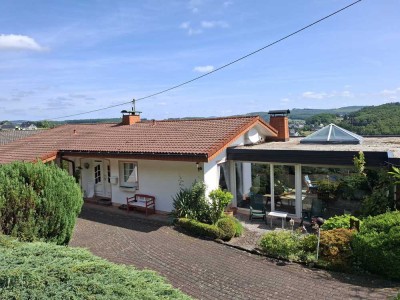 Gepflegtes EFH in ruhiger Lage mit unverbaubarer Aussicht