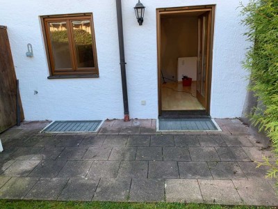Gemütliche 2 Zimmer Maisonette Wohnung mit Terrasse und eingewachsenem Garten