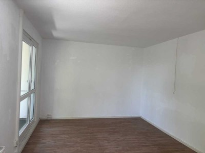 Ansprechende helle 2-Zimmer-Wohnung mit Balkon in Dessau-Rosslau