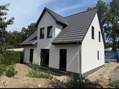 Attraktives 5-Zimmer-Einfamilienhaus mit gehobener Innenausstattung in Ahrensfelde