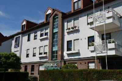 Helle 2-Zimmer Wohnung mit Balkon in Düsseldorf-Unterrath
