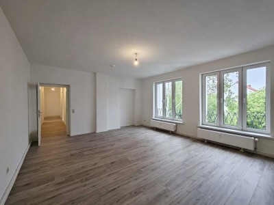 VIEL PLATZ zum WOHNEN und frisch renoviert