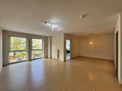 Großzügige Ein-Zimmer-Wohnung mit Aufzug nahe Marktallee & BASF