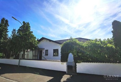 Traumhafter Bungalow in Oberbrunnenreuth -  Ruhe, Komfort und viel Platz auf ca. 717 m² Grundstück
