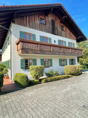 Wohnen wo andere Urlaub machen ! Exklusive 4 Zimmer Wohnung am Naturschutzgebiet