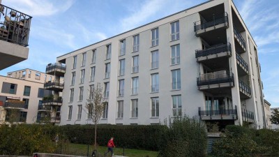 Vermietete 4-Zimmer-Wohnung mit gehobener Innenausstattung in Berlin Adlershof (Treptow)