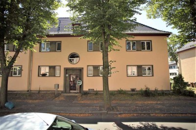 Geräumige 4-Raum-Wohnung mit Balkon