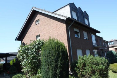 DACHGESCHOSS-WOHNUNG IN HÜRTH "NIBELUNGEN-VIERTEL" ab 01.02.2025 von PRIVAT / 810 € Warmmiete