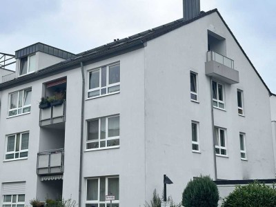 Schicke 3-Zimmer Wohnung mit Balkon im 2. OG in Duisburg-Großenbaum