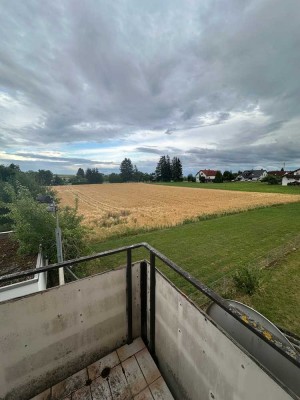 Attraktives 1-FH mit viel Potenzial in ruhiger Lage in Bernstadt