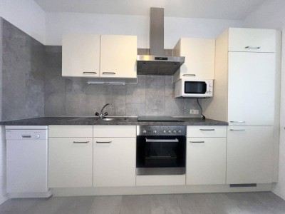 ++schöne, sehr saubere, voll möblierte ETW mit Loggia, Lift und TG-Platz++
