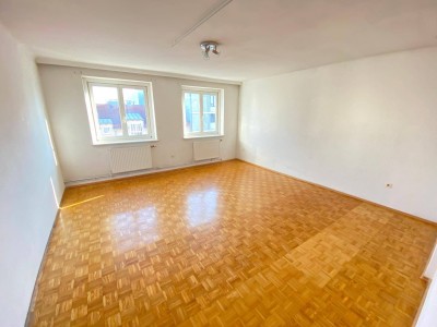 4 ZIMMERWOHNUNG MIT BALKON - WG TAUGLICH - NÄHE UNIONKREUZUNG