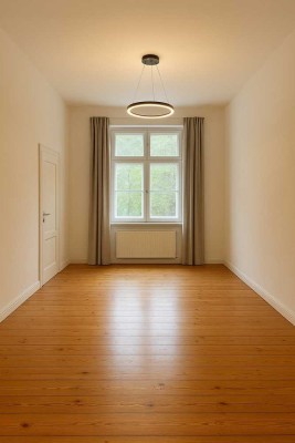 RARITÄT: Altbau-Charme in Obergiesing - 2-Zimmer-Wohnung mit Balkon zum Innenhof