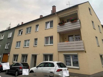 Erstbezug nach Kernsanierung, schöne 3-Zimmer-Wohnung mit Balkon