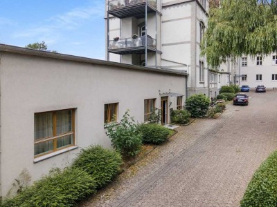 Stilvolle 5-Zimmer-EG-Wohnung mit luxuriöser Innenausstattung mit EBK in Kelkheim
