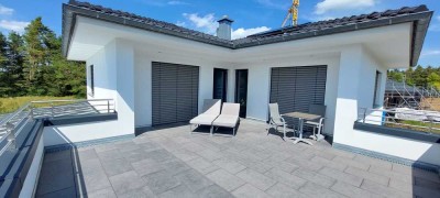 Wohlfühlhaus für Familien-neuwertig, lichtdurchflutet, ruhig. PV mit Speicher