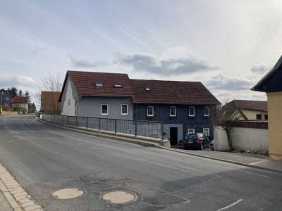 Zweifamilienhaus mit viel Platz!!!