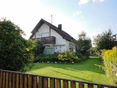 Gepflegtes Zwei-Familien-Haus in Nordendorf