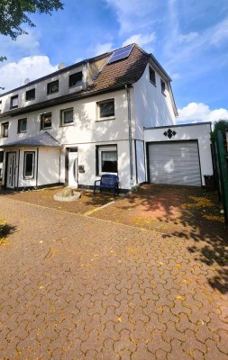 Zweifamilienreiheneckhaus in ruhiger Sackgassenlage im Grünen - in Datteln