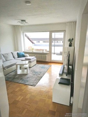 Helle 2 Zimmer Wohnung mit großer Dachterrasse und 7260 ,- € jährlichen Mieteinnahmen