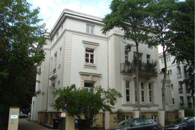 Wohnen wie im Märchenschloss-DG 2RWE mit Balkon und EBK in Gohlis!