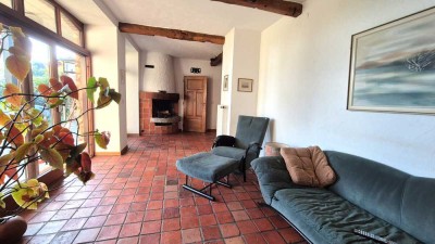 Gemütliches Familienidyll mit 3.800 m² Grundstück, Stallungen und Reitplatz